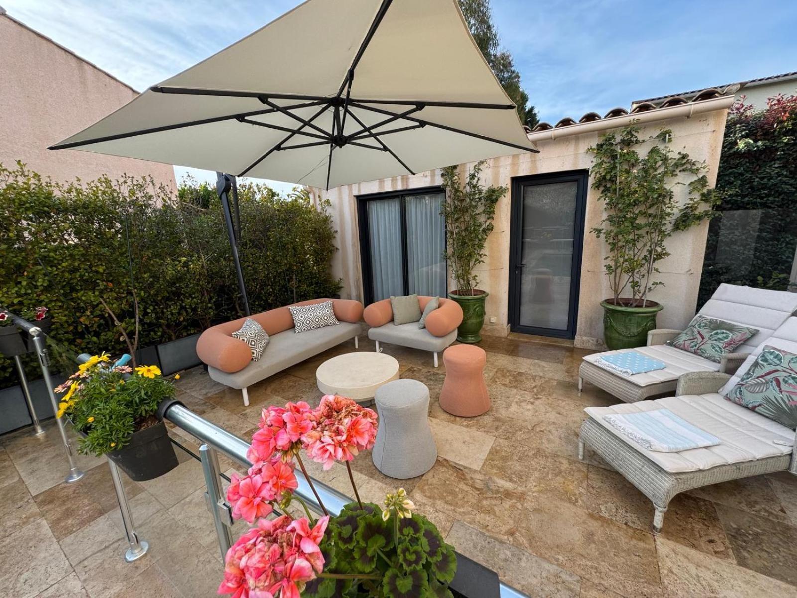 Villa Elimia Piscine Privee & Chauffee Antibes Exterior photo